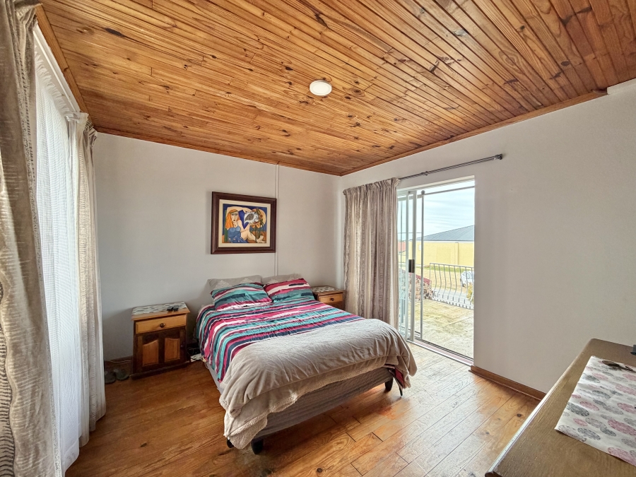 3 Bedroom Property for Sale in Wavecrest Eastern Cape